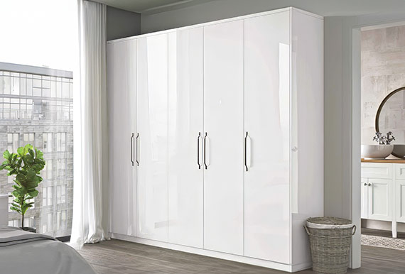 Image of an Edged Phoenix Gloss White Bedroom
