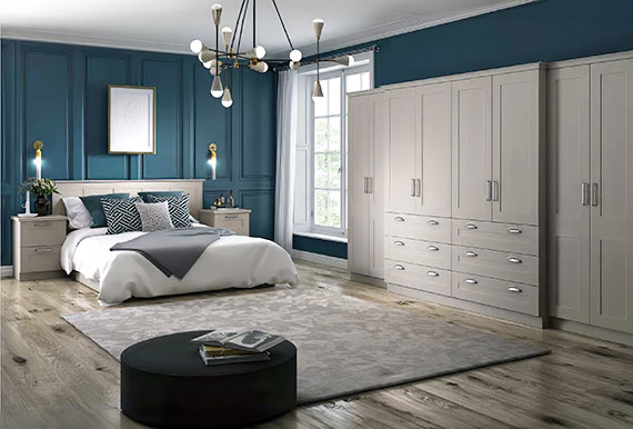 Painted Solid Hartford Bedroom in Pebble Image