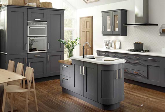 Image of the Painted Solid Albany Kitchen in Graphite